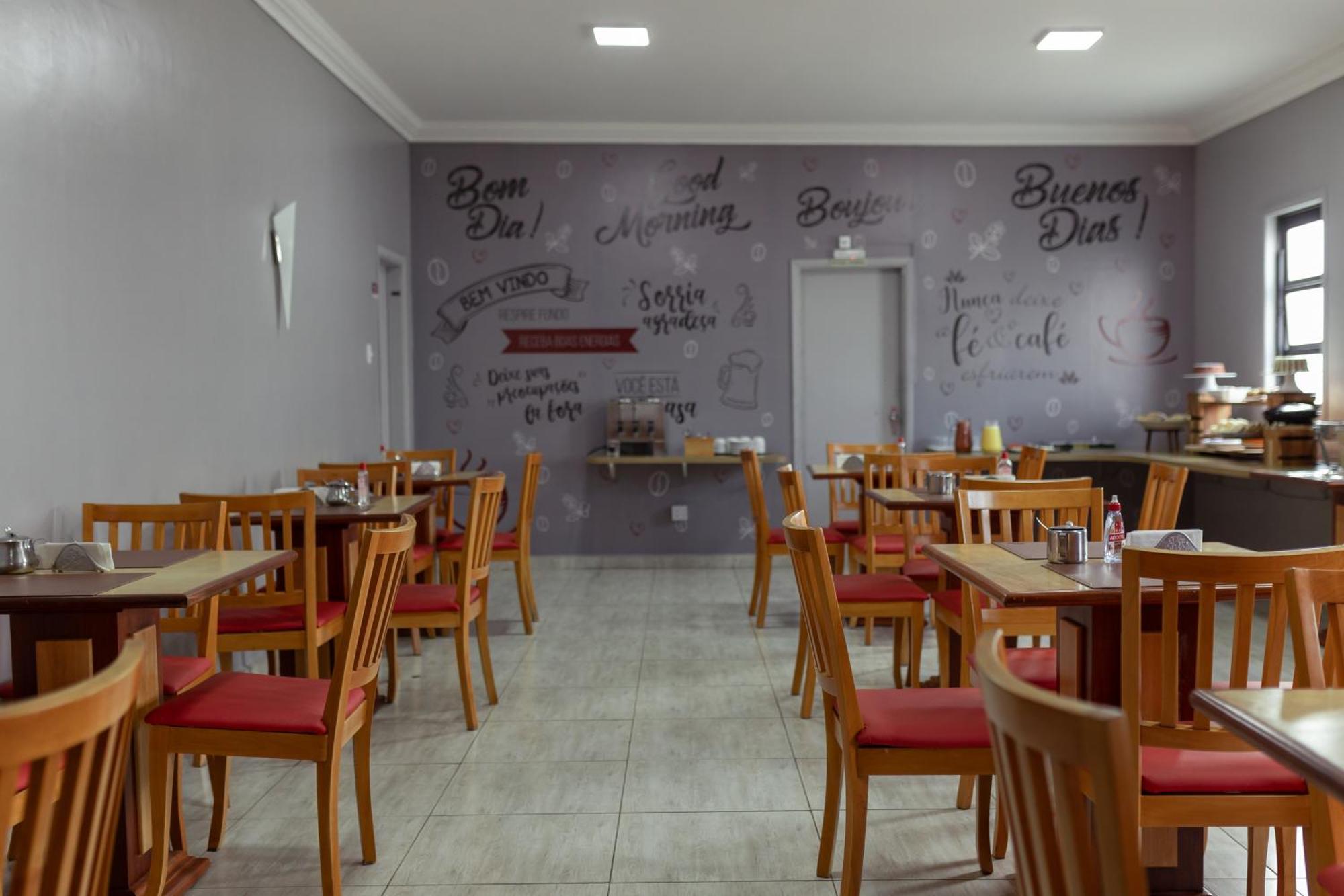 Carlton Express Imbiara Hotel Araxa Exterior photo