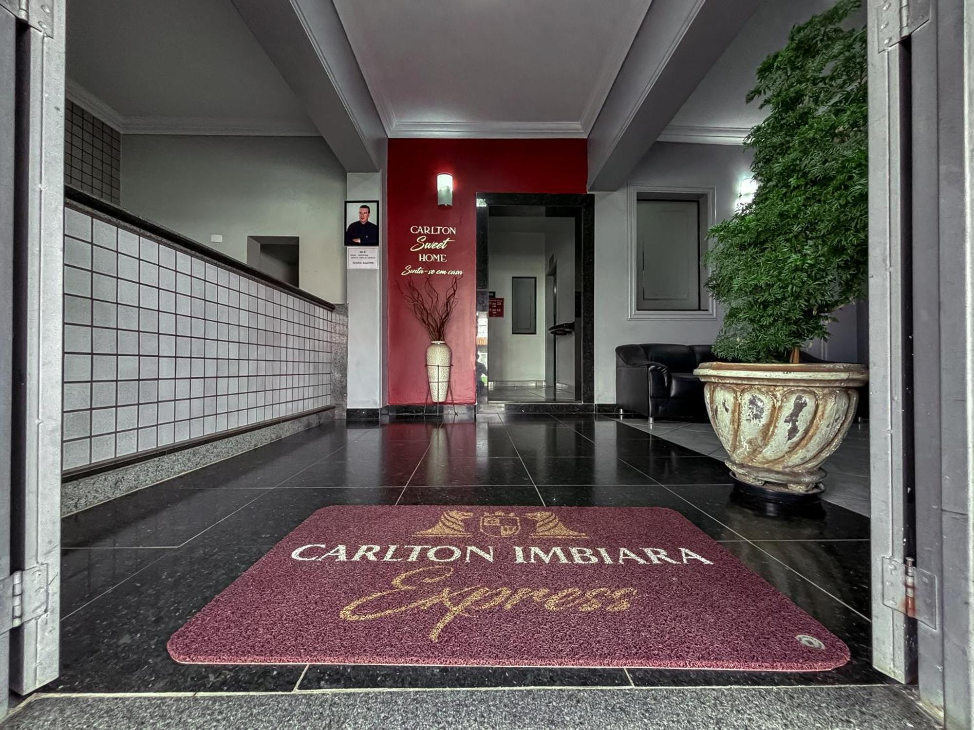 Carlton Express Imbiara Hotel Araxa Exterior photo